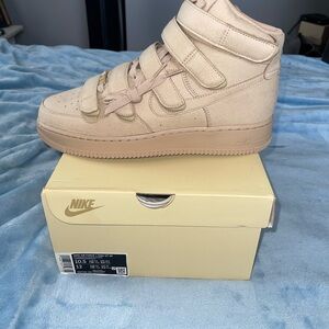 Billie Eilish x Air Force 1 High '07
SP 'Mushroom' 2022’